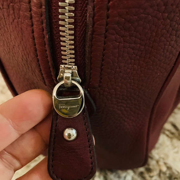Salvatore Ferragamo Shoulder Bag Purse Maroon Luxury - Picture 3 of 12